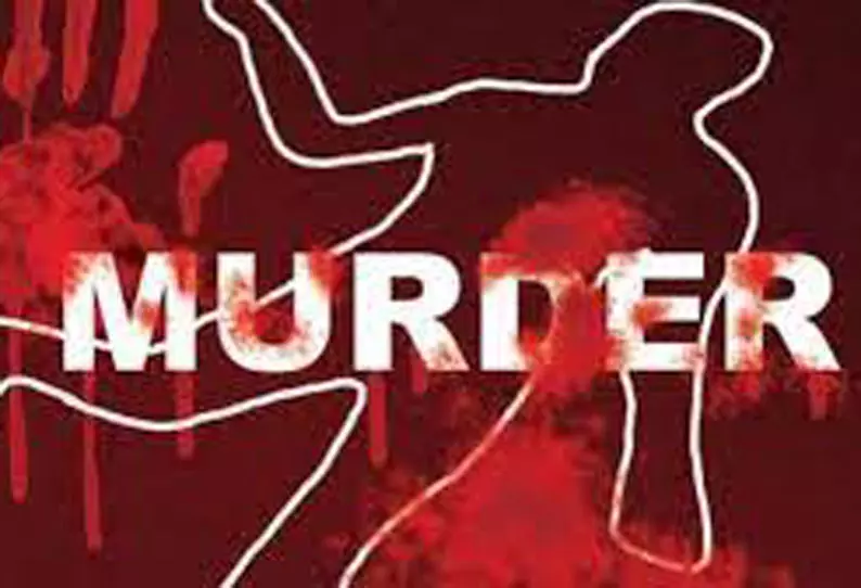 அதிமுக பகுதிச் செயலாளர் வெட்டி படுகொலை!