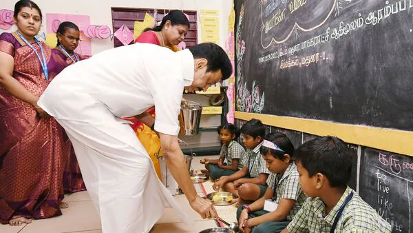 காலை சிற்றுண்டி திட்டம்