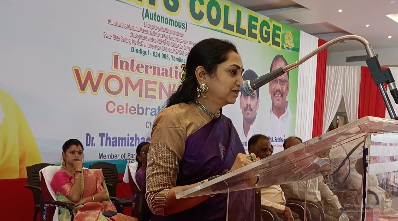 தமிழில் வேரூன்றி நிற்க வேண்டும் - தமிழச்சி தங்கபாண்டியன்