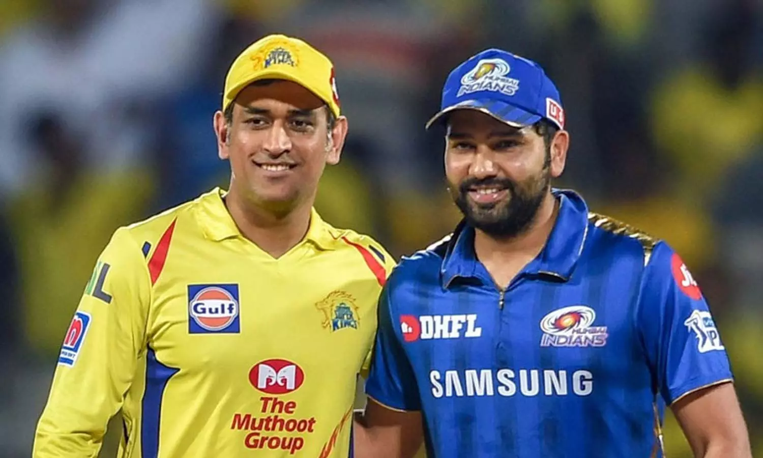 பல சீசன்களில் விளையாடும் அளவுக்கு தகுதியானவர் தோனி