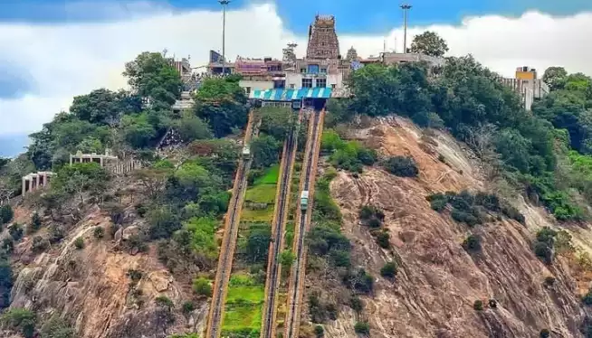 பழனியில் பழைய ரயிலுக்கு பதிலாக புதிய ரயில்