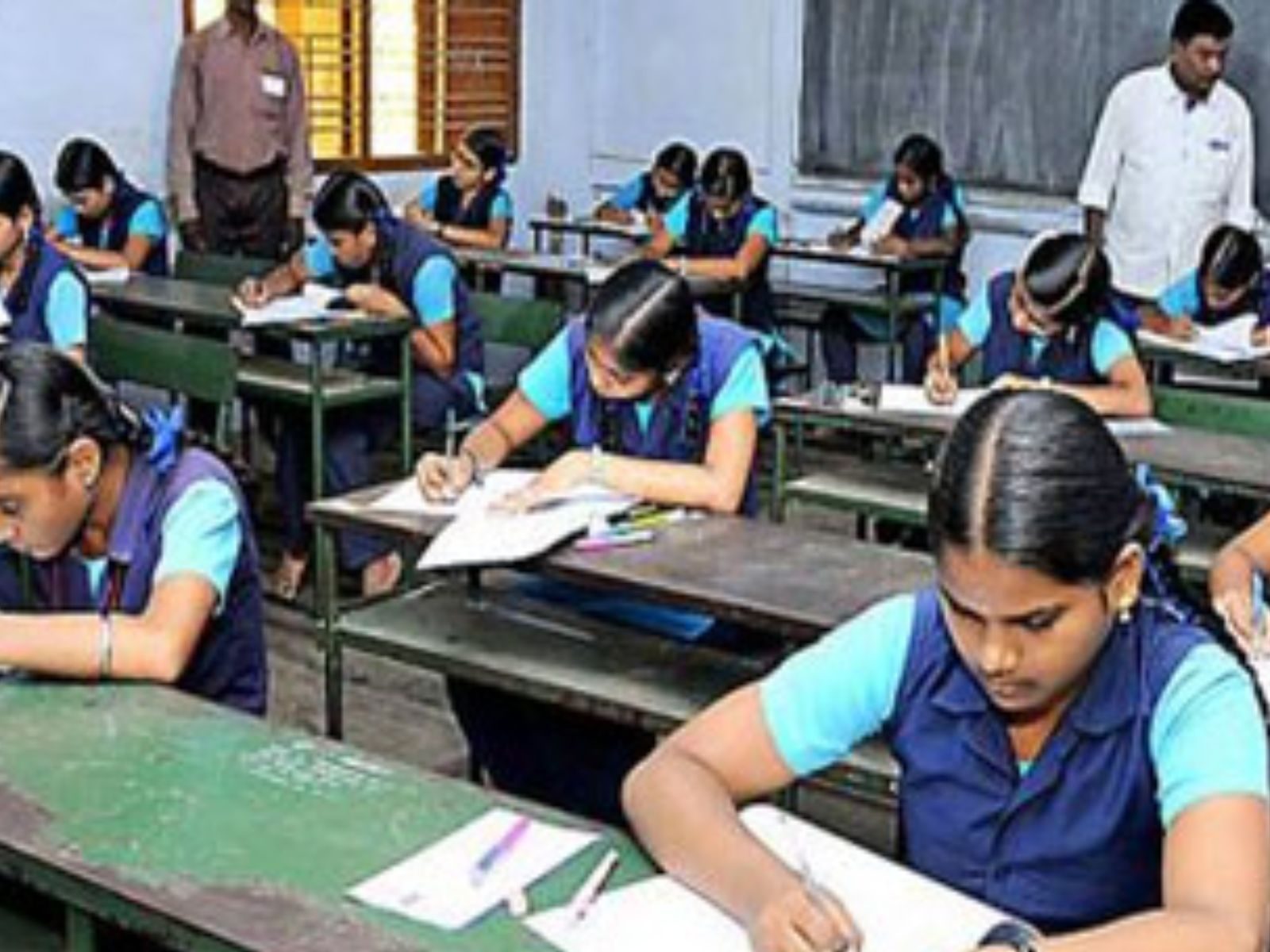 மே 8-ல் 12 ஆம் வகுப்பு தேர்வு முடிவு