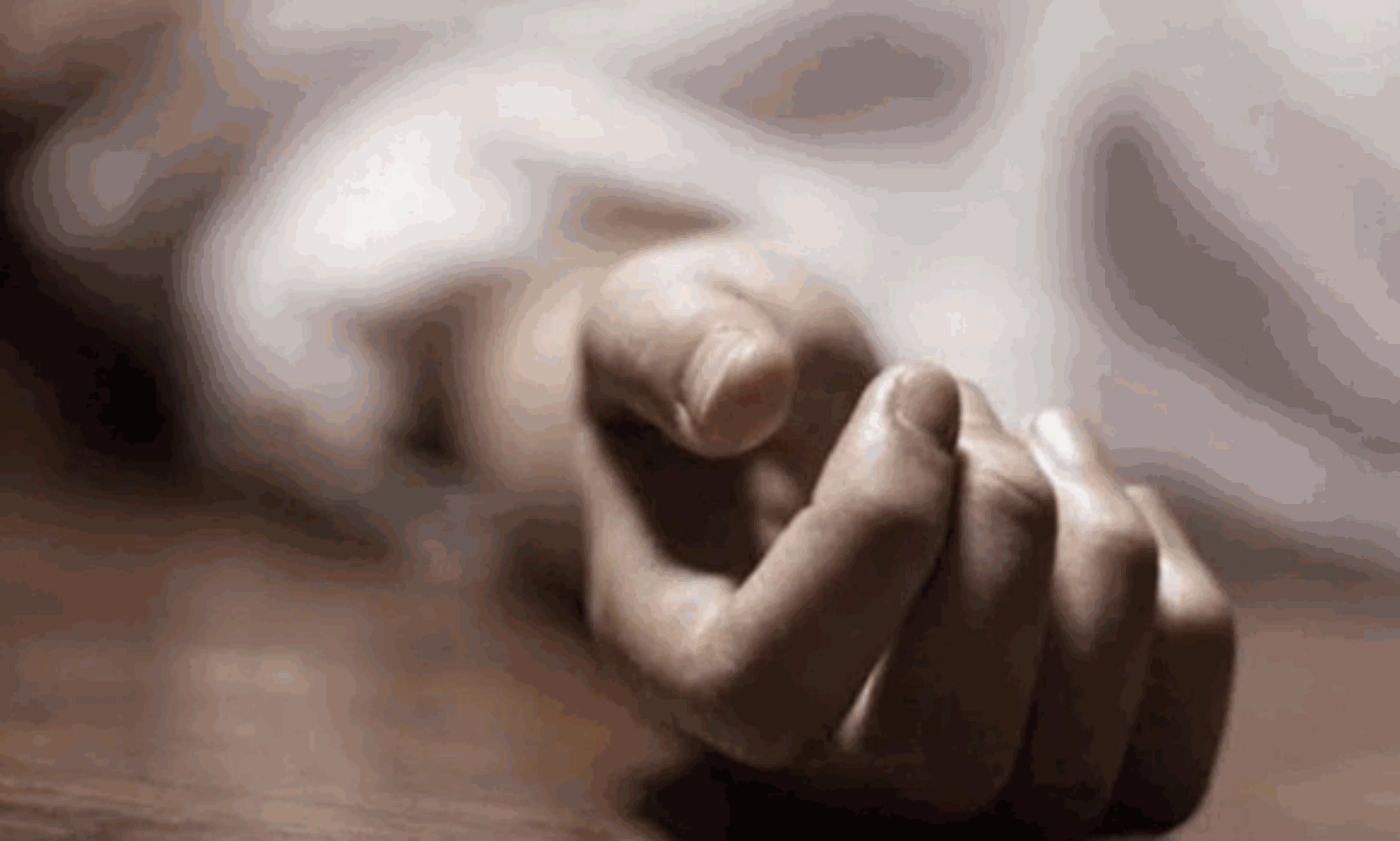  மன உளைச்சலால் ஓய்வு பெற்ற வி.ஏ.ஓ தற்கொலை 