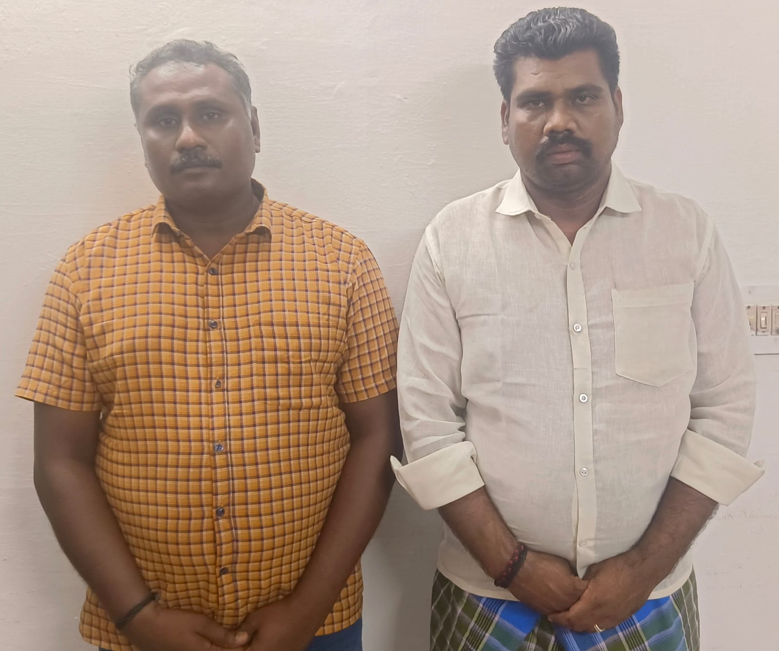 கடத்தல் மோசடியில் ஈடுபட்டவர்கள் கைது - 190 சவரன் பறிமுதல்