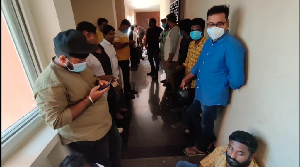 கிரிப்டோ கரன்சியில் ரூ.100 கோடி சுருட்டியவர்