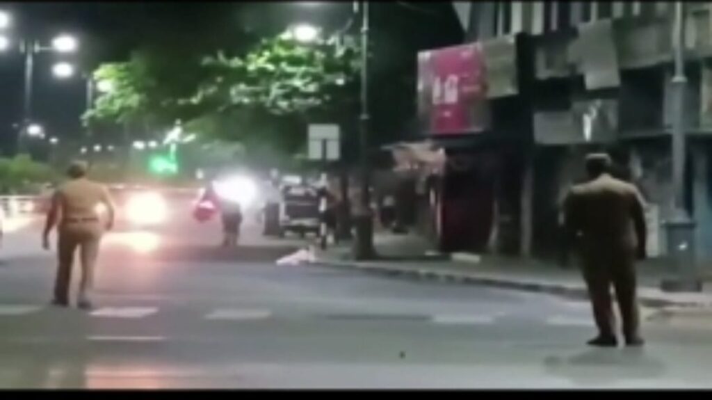 சென்னையில் தெருக்களில் ஆபத்தான ஸ்டண்ட் செய்து பீதியை கிளப்பிய பைக்கர்கள்.