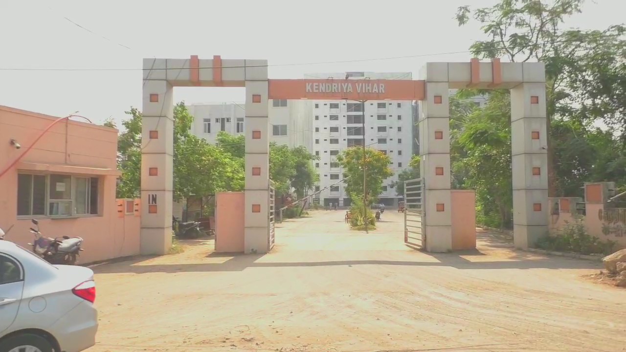 ஆவடியில் கட்டிடத்தின் மாடியில் இருந்து விழுந்து சிறுவன் பலி