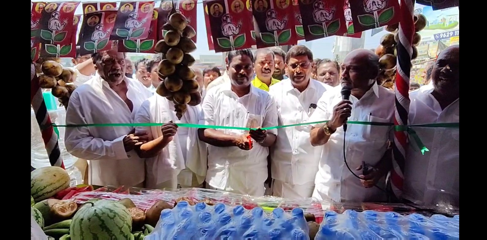 பொது மக்களுக்கான நீர்மோர் பந்தல் - பூவிருந்தவல்லி