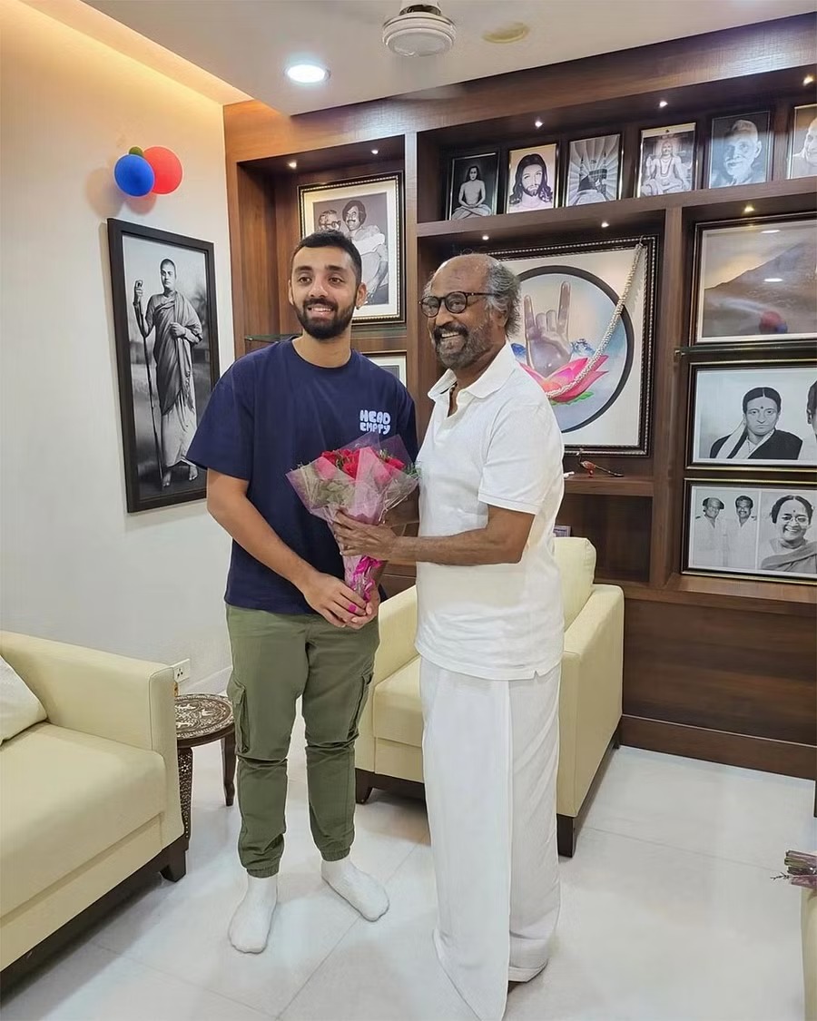 சூப்பர் ஸ்டார் ரஜினிகாந்துடன் KKR வீரர்கள்