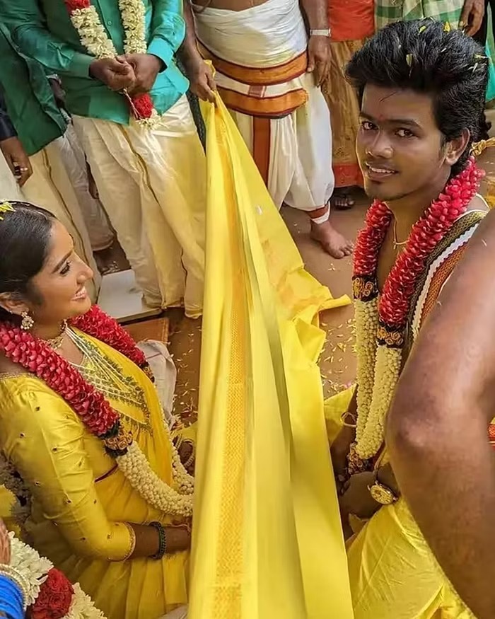 பிரபல விஜய் டிவி நடிகர் மற்றும் நடிகை திருமணம் - திருமண புகைப்படங்கள் மற்றும் வீடியோக்கள் வைரல்