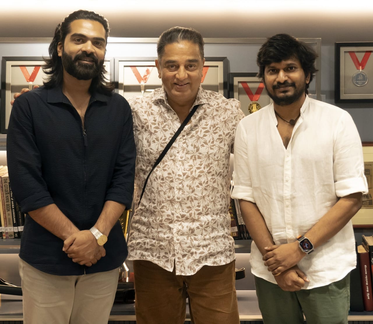 கமல்ஹாசனுக்கு சிம்பு நன்றி - புகைப்படங்கள் வைரல்