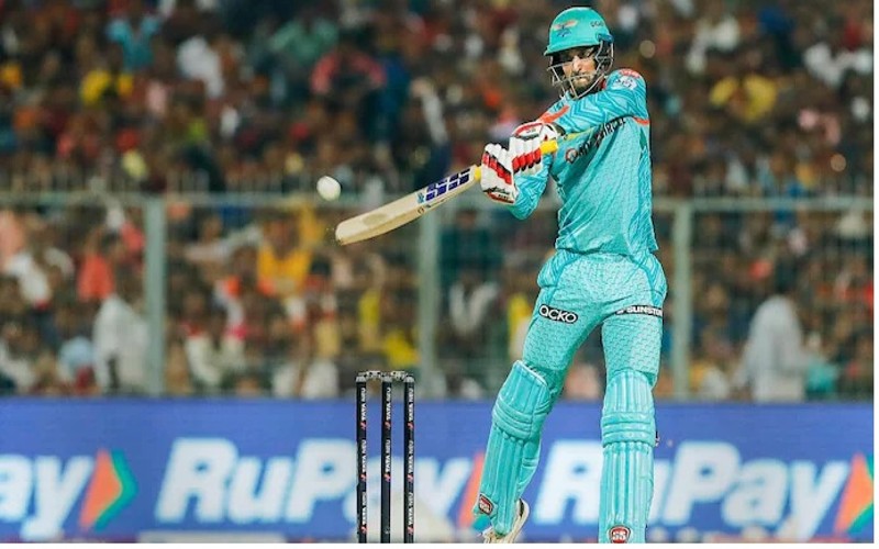 ஐ.பி.எல். போட்டிகளில் விளையாடி மோசமான சாதனையைப் படைத்த தீபக் ஹூடா!