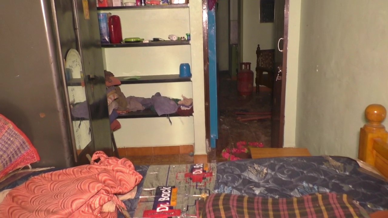 முதியவரின் அறியாமையால் ஏற்பட்ட தீ விபத்து, அப்பகுதியில் பெரும் பரபரப்பு