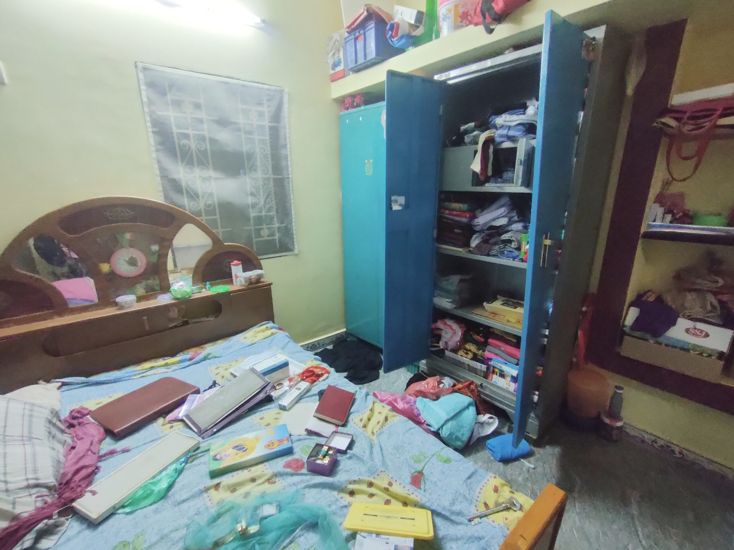 வீட்டில் தனியாக இருந்த பெண்ணிடம் 16 பவுன் கொள்ளை – தஞ்சாவூர் மாவட்டத்தில் அதிர்ச்சி