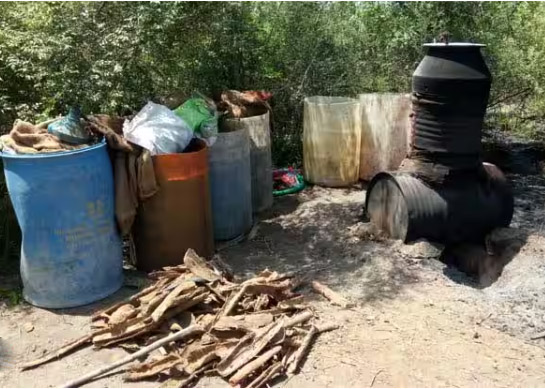 விழுப்புரத்தில் அதிர்ச்சி! கள்ளச்சாராயம் குடித்த16 பேர் மருத்துவமனையில் -  3 பேர் உயிரிழப்பு