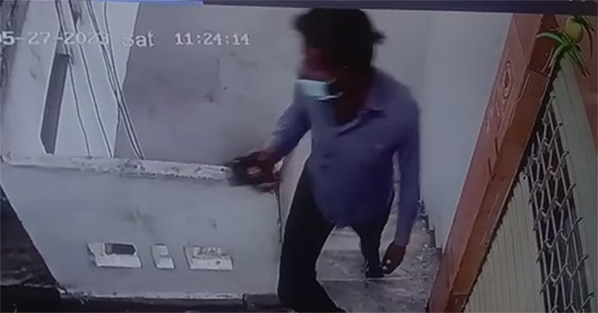 தெலங்கானாவில் தானா சேர்ந்த கூட்டம் படத்தை காப்பியடித்து 2 கிலோ தங்கம் கொள்ளை