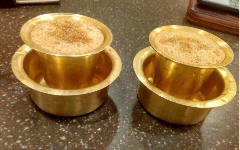 அதிகளவு டீ, காபி அருந்துவோர்களின் கவனத்திற்கு! - மருத்துவர்களின் அறிவுறுத்தல்!