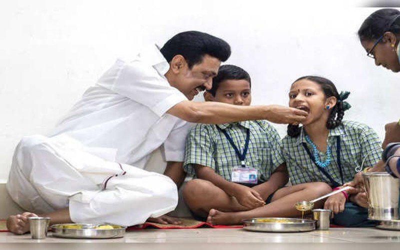 காலை சிற்றுண்டி திட்டம்- உணவுப் பட்டியல் மாற்றியமைப்பு!