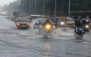 கனமழை காரணமாக, நான்கு மாவட்ட பள்ளிகளுக்கு விடுமுறை!