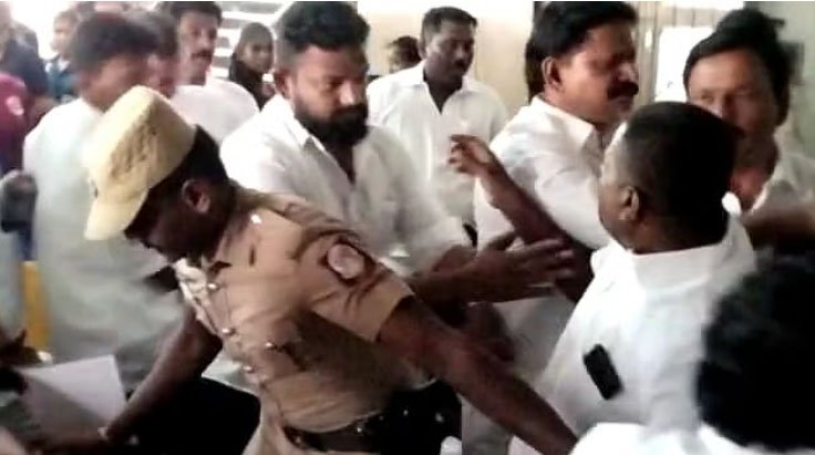 அமைச்சர் - எம்.பி. நேருக்கு நேர் மோதல்! ஆட்சியருக்கு நேர்ந்த கதி!