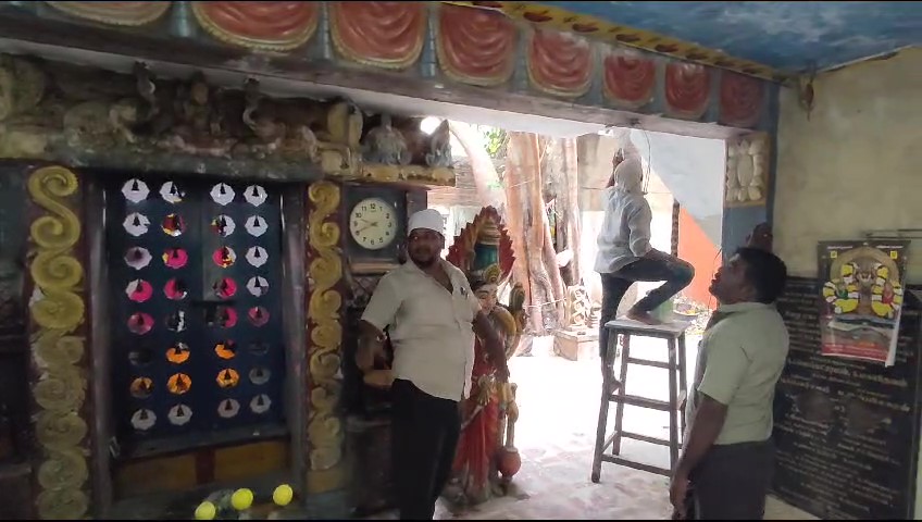 திருவொற்றியூரில் அம்மன் கோயிலை பழுது பார்த்து தந்த இஸ்லாமியருக்கு பாராட்டு