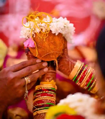 மேட்ரிமோனியின் மூலம் ரூ. 9 லட்சம் மோசடி - பெங்களூரு பெண் கைது