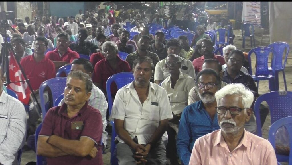 பொது கூட்டத்தில் கட்சி நிர்வாகிகள் 100-க்கும் மேற்பட்டோர் கலந்து கொண்டனர்.