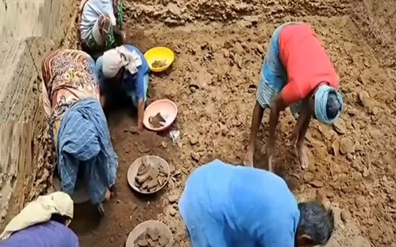 183 தொல்பொருட்கள் கீழடி அகழாய்வில் கண்டெடுப்பு!
