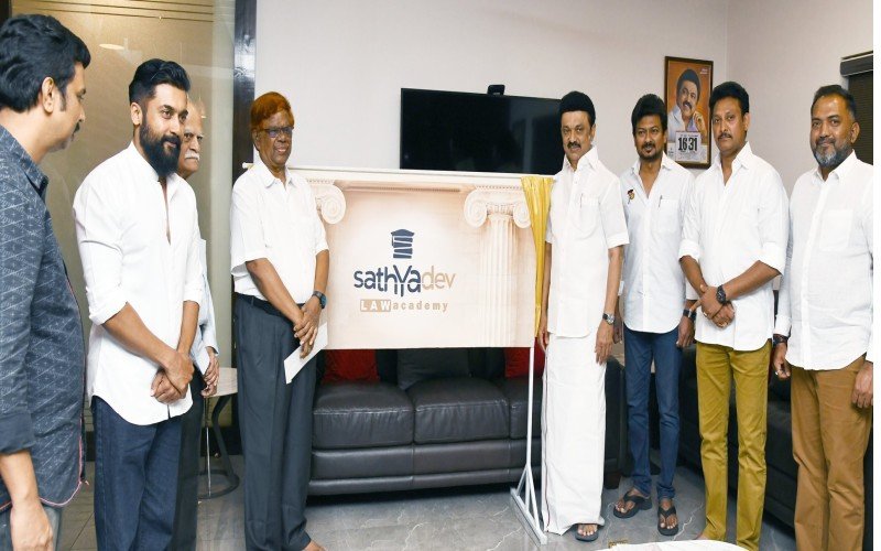 'சத்யதேவ் சட்ட அகாடமி'யைத் தொடங்கி வைத்தார் முதலமைச்சர் மு.க.ஸ்டாலின்!