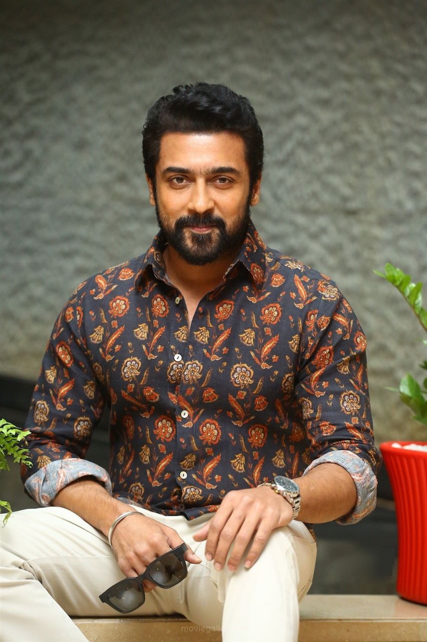 ரசிகர்களை அழைத்து விருந்து வைத்த நடிகர் சூர்யா.... ஏன் தெரியுமா?