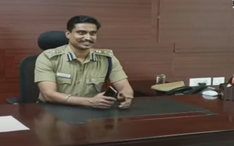 கோவை சரக டி.ஐ.ஜி. துப்பாக்கியால் சுட்டு தற்கொலை!