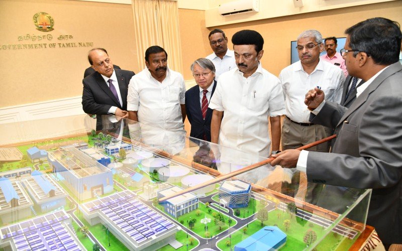 கடல்நீரைக் குடிநீராக்கும் நிலையம் அமைக்கும் பணிக்கு முதலமைச்சர் அடிக்கல்!
