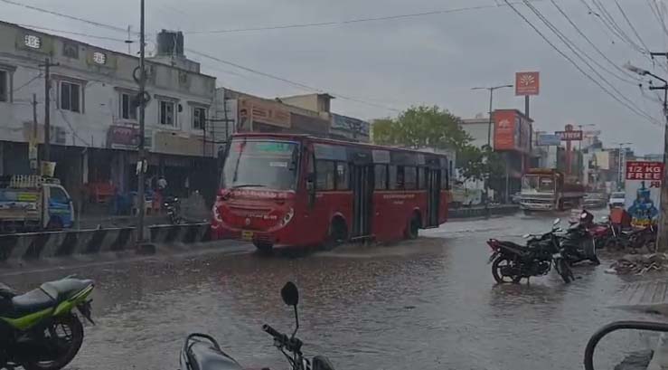 ஆவடியில் இடியுடன் கூடிய பலத்த மழை
