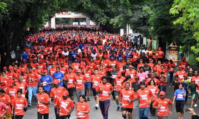 குவியல் குவியலாக பதக்கங்களை குவிக்கும் காங்கேயம் மாரத்தான் மாணவி சஷ்மிதா