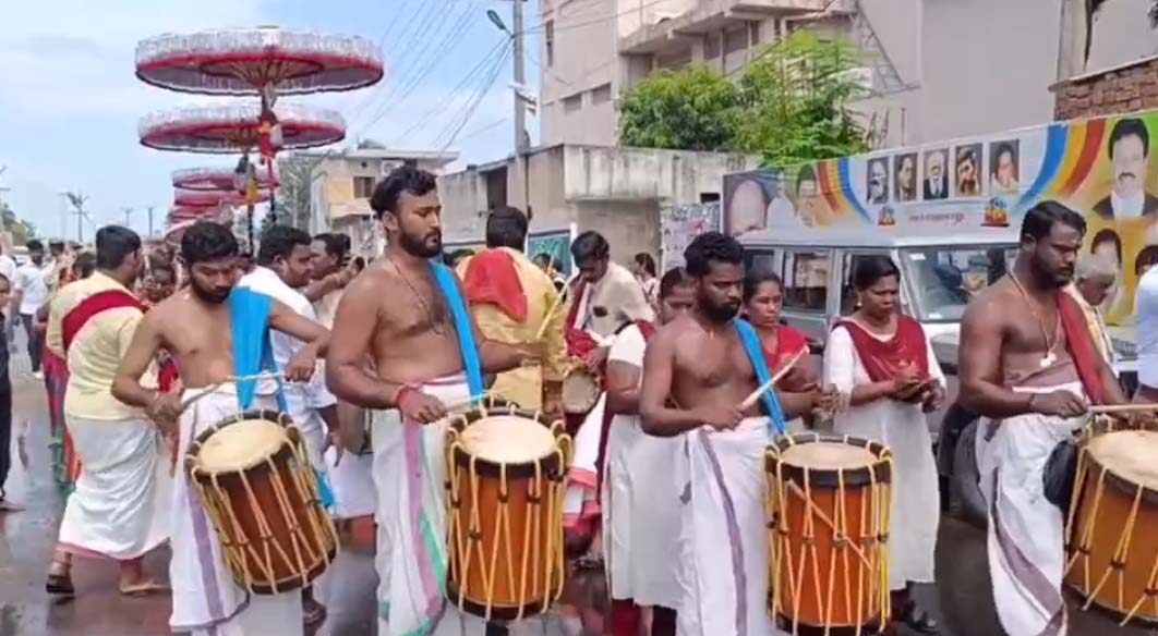 ராமானுஜ கைங்கர்ய டிரஸ்ட் சார்பில் திருப்பதி திருக்குடைகள் பாதயாத்திரை தொடங்கியது