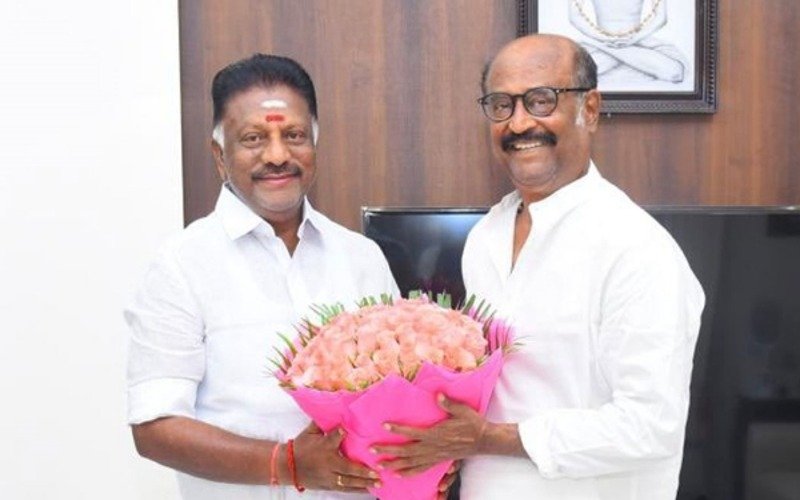 நடிகர் ரஜினிகாந்தைச் சந்தித்துப் பேசிய ஓ.பன்னீர்செல்வம்!