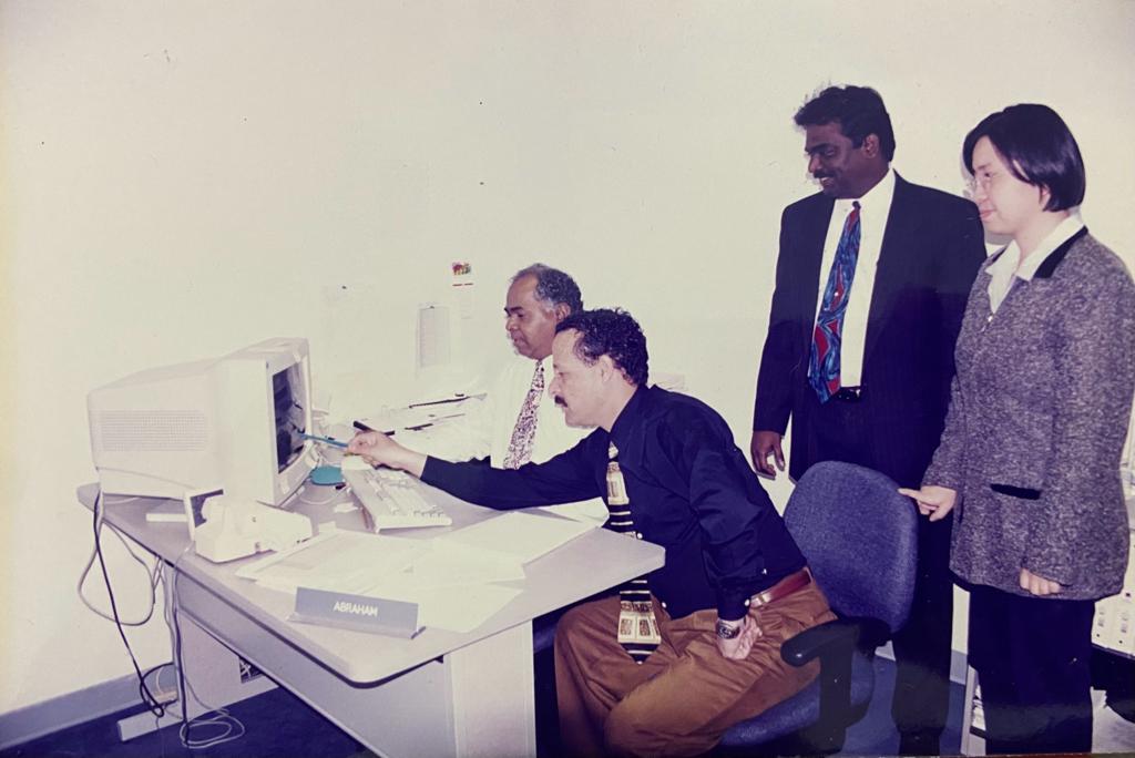 பல ஆயிரம் இளைஞர்களுக்கு வேலை வாய்ப்பு வழங்க வேண்டும் என்ற கனவோடு இந்தியா வந்த நவமணி தற்போது!!!!