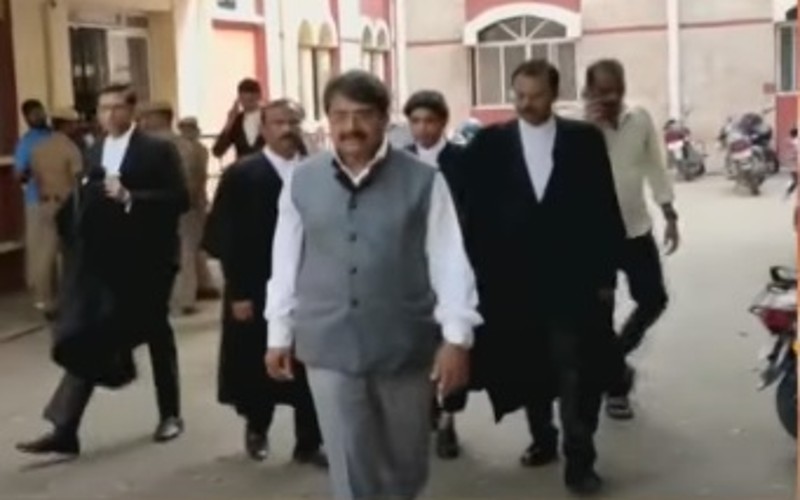 பாசி நிறுவன வழக்கு- முன்னாள் ஐ.ஜி. நீதிமன்றத்தில் சரண்!