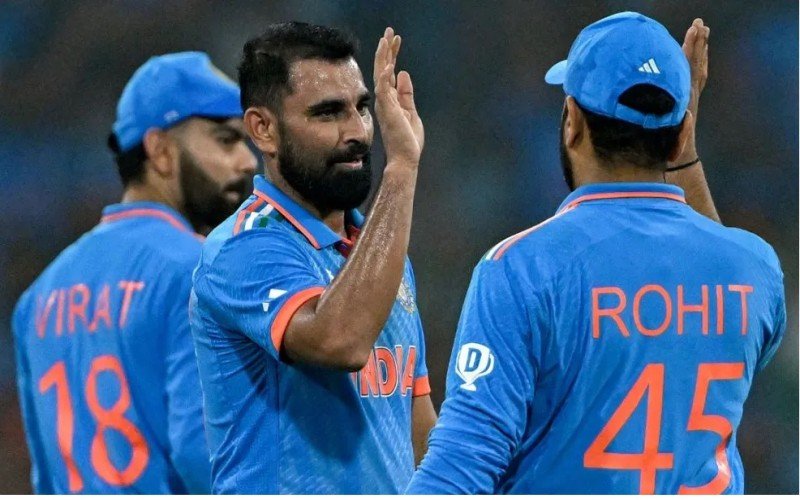 இங்கிலாந்தை வீழ்த்தி இந்திய அணி அபார வெற்றி!