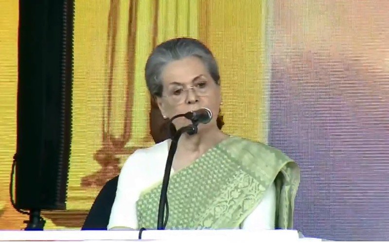 "பாலின சமத்துவத்துக்கு போராடியவர் கருணாநிதி"- சோனியா காந்தி புகழாரம்!