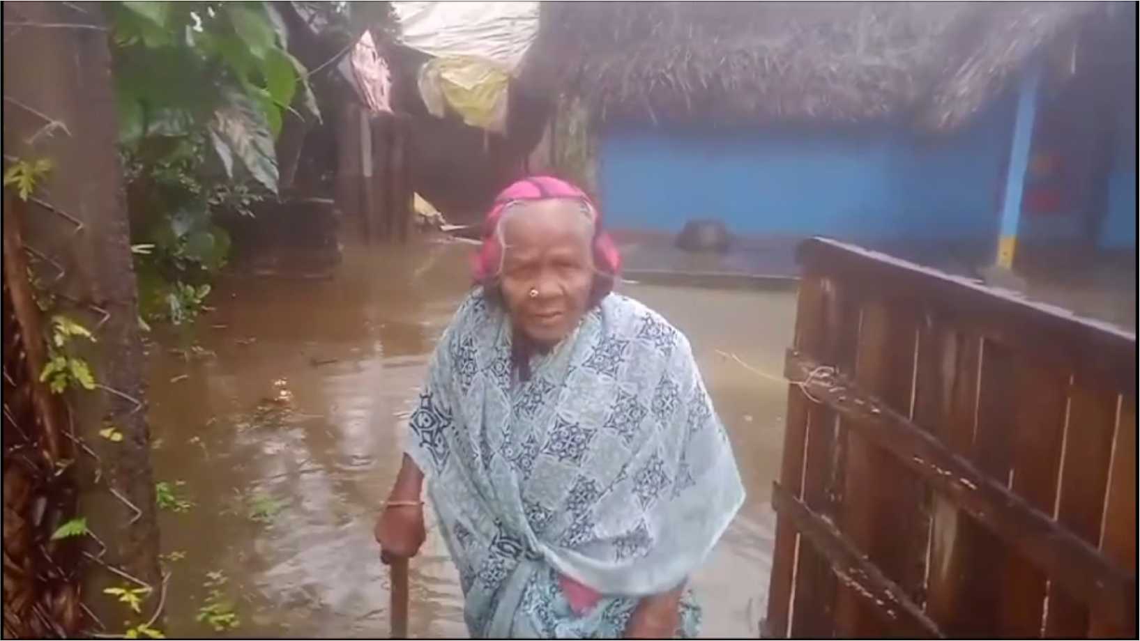 மழைநீர் சூழ்துள்ள வீட்டில் வசிக்கும் மூதாட்டி – நடவடிக்கை எடுக்குமா? பாலவேடு முதல்நிலை ஊராட்சி!