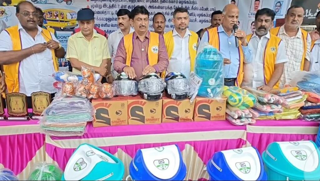 ஆவடி காமராஜர் நகர் பகுதியில் அரிமா சங்கம் சார்பில் நலத்திட்ட உதவிகள்