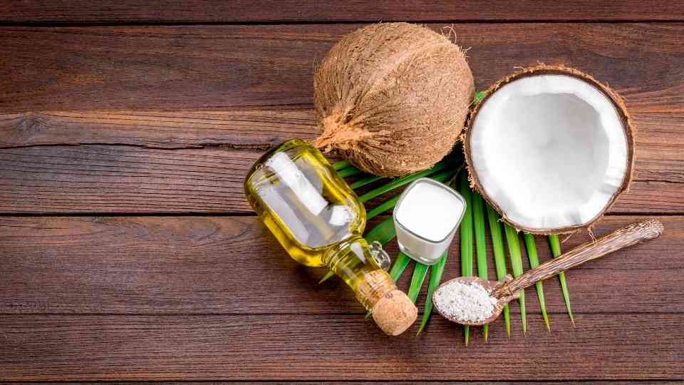 ஓ .....தேங்காய் எண்ணெய்யை இப்படி எல்லாம் பயன்படுத்தலாமா?