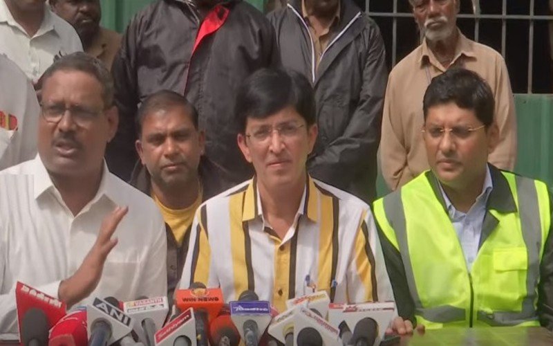 "தேங்கியுள்ள மழைநீர் விரைவில் வடிந்துவிடும்"- மாநகராட்சி ஆணையாளர் ராதாகிருஷ்ணன் பேட்டி!