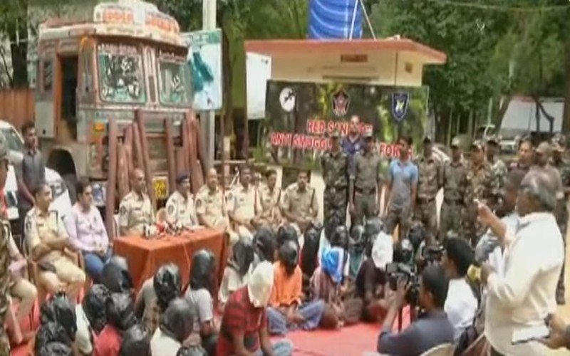 ஆந்திராவில் செம்மரம் வெட்டிக் கடத்தியதாக தமிழகத்தைச் சேர்ந்த 30 பேர் கைது!