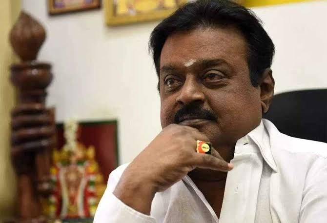 விஜயகாந்த்துக்கு செயற்கை சுவாசம்..... உடல்நிலை இப்போது எப்படி இருக்கு?