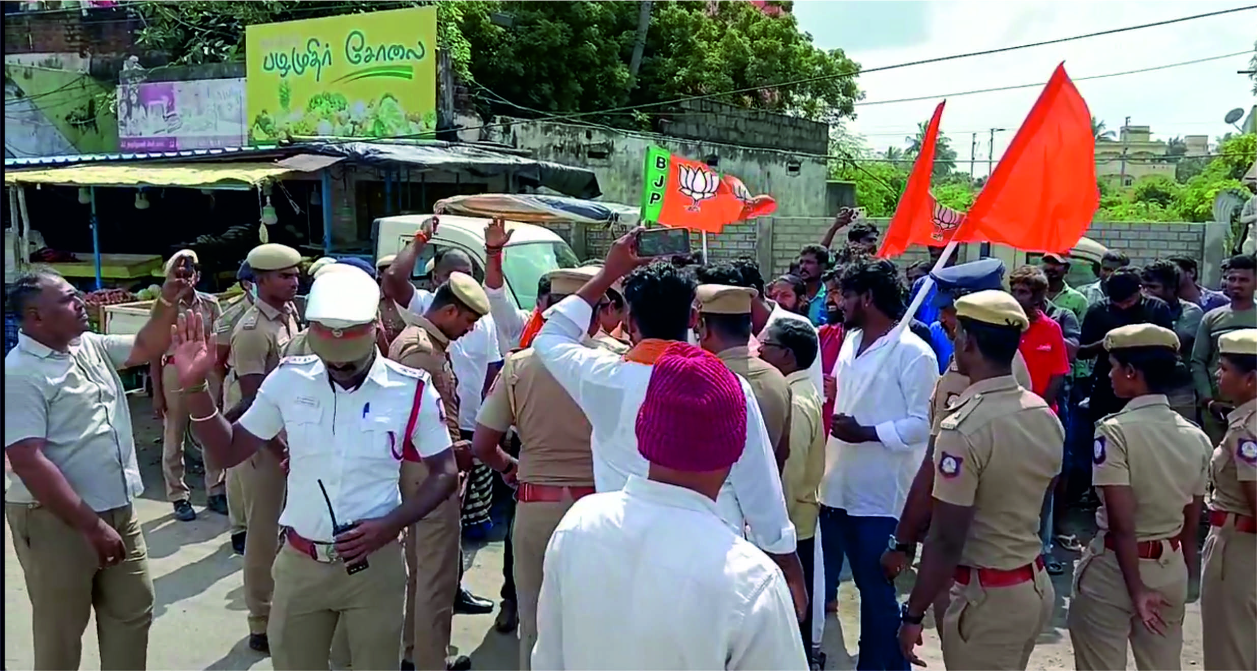 பட்டாபிராமில் புதிய மதுபான கடை திறப்பதற்கு கடும் எதிர்ப்பு