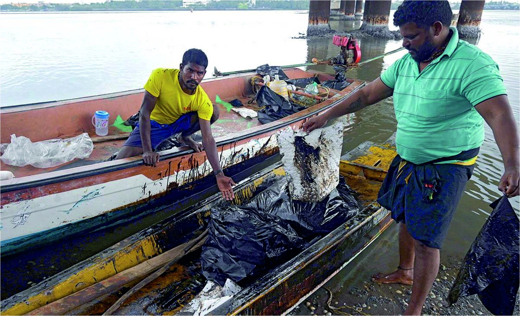 எண்ணெய் கசிவால் பாதிக்கப்பட்ட மக்களுக்கு நிவாரணம் வழங்க ஒன்றிய அரசு மாநில அரசுக்கு உதவ வேண்டும் - அன்புமணி ராமதாஸ் கோரிக்கை