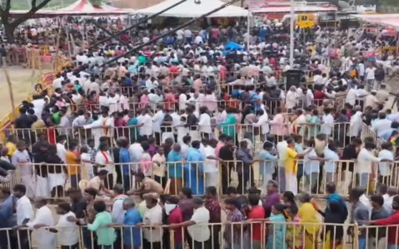 சற்று நேரத்தில் விஜயகாந்தின் உறுதி ஊர்வலம்!