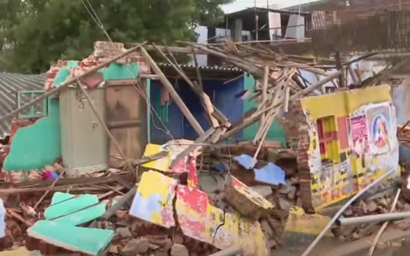 தனித்தீவாக மாறி இருக்கும் ஸ்ரீவைகுண்டம்!